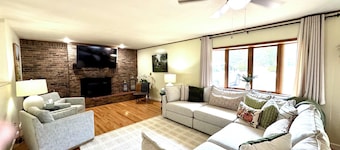 Charming 3 Bedroom, 2 Bath house in Marshall. 