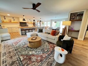 Smart TV, video games