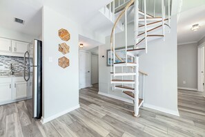 Interior - Spacious Waterfront Condo | Cotton Bayou 3E | Outdoor Pool | My Beach Getaways (Orange Beach)