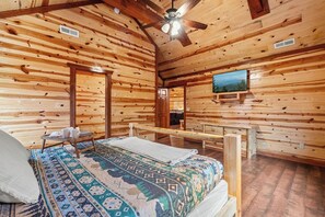 8 bedrooms, free WiFi, bed sheets, wheelchair access