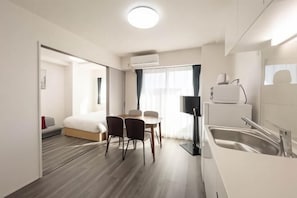 Room - aLATO Kinshicho (Tokyo)