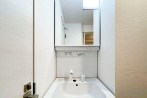 Bathroom - aLATO Kinshicho (Tokyo)