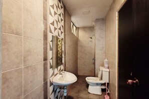 Room - Icolor Home & Stay CH4 (Tanah Rata)