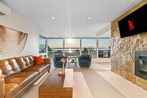 Smart TV, fireplace, offices