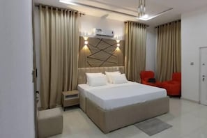 Room - Smart Home Hotel Lagos (Ibeju)
