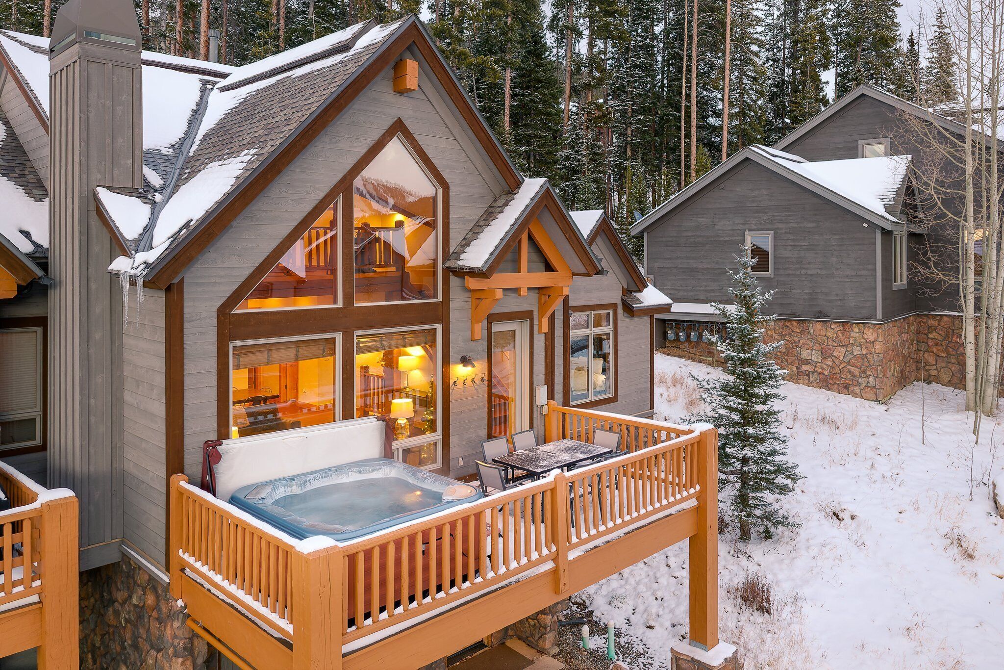 مغطس سبا خارجي