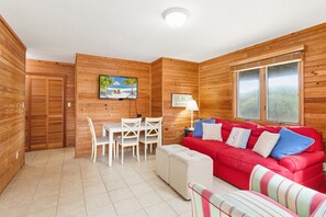 Fernseher, Tischfußball