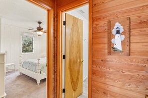6 bedrooms, iron/ironing board, free WiFi, bed sheets - Saltwater Pool, Bar & Ocean Views – Duck OBX (Duck)