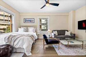 1 chambre, fer et planche à repasser, Wi-Fi gratuit, draps fournis