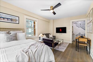 1 bedroom, iron/ironing board, free WiFi, bed sheets