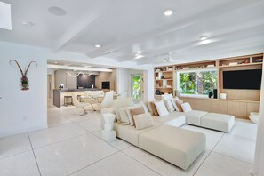 تلفزيون، كُتُب