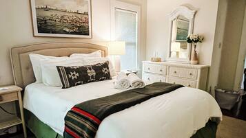 3 bedrooms, iron/ironing board, travel crib, free WiFi