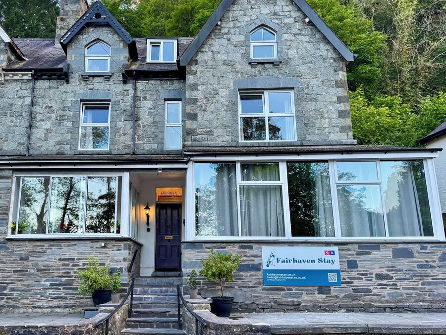 Fachada da propriedade