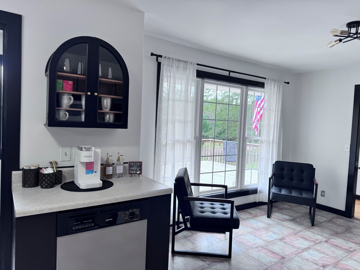 Photo 4 of The TR Hideaway