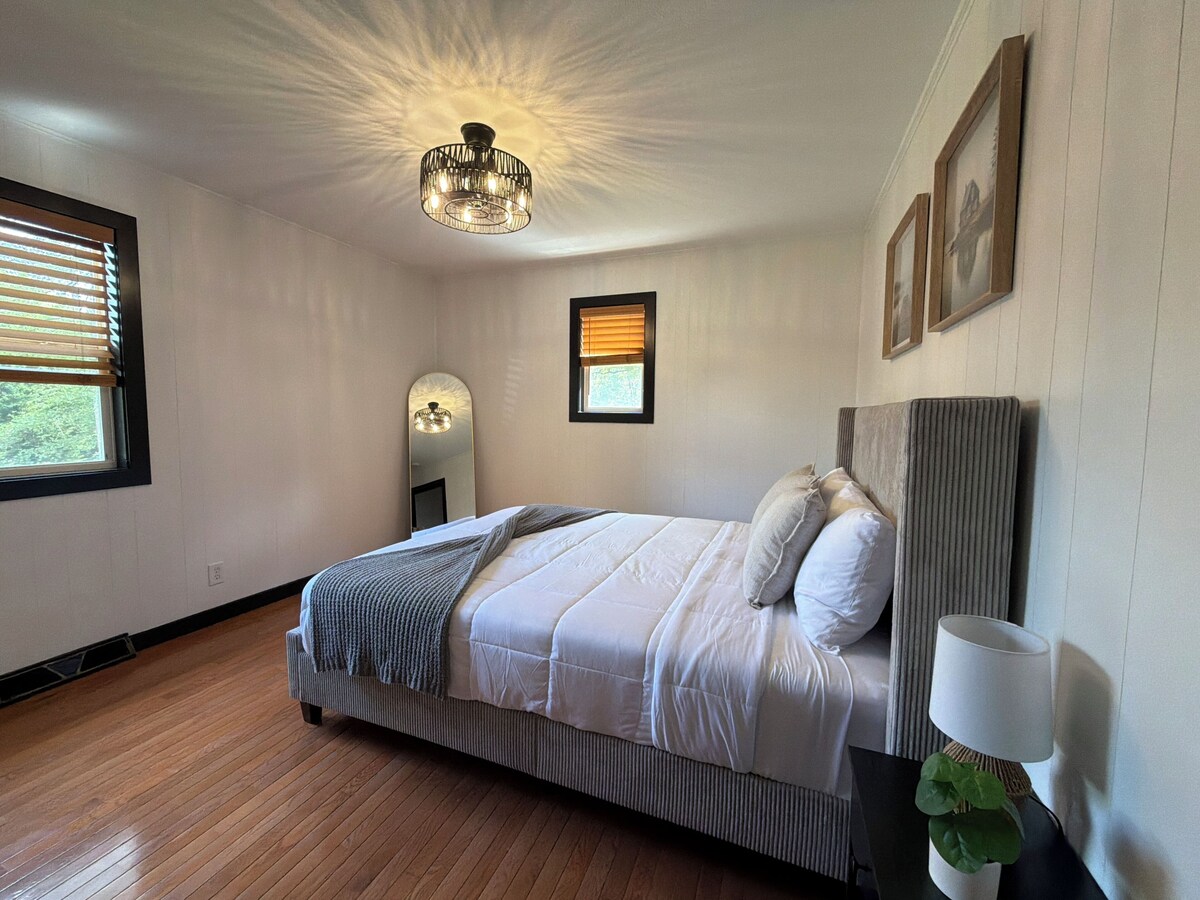 Photo 12 of The TR Hideaway