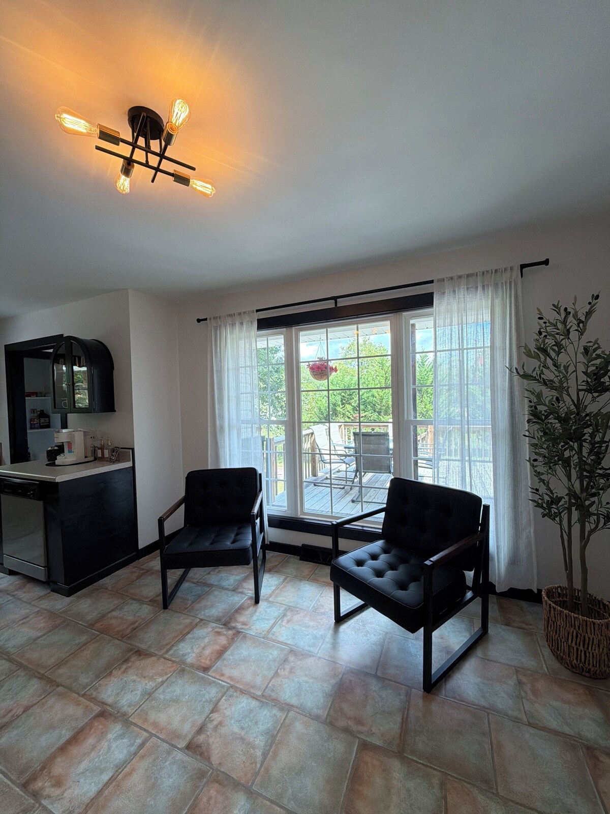Photo 18 of The TR Hideaway