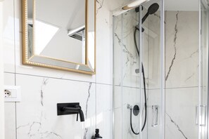 Apartment, City View | Bathroom - Saragozza Apartments (Bologna)