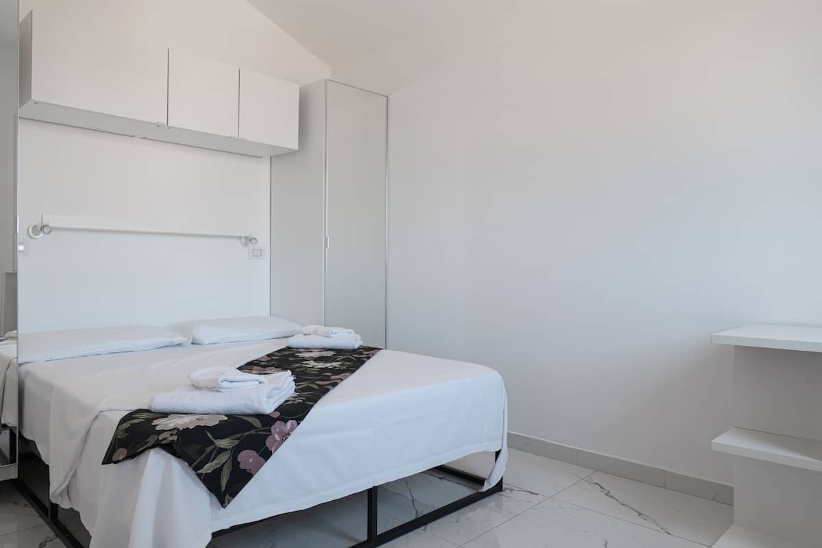 Apartment, City View | In-room safe, blackout drapes, soundproofing, iron/ironing board