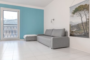 Apartment, City View | Living area