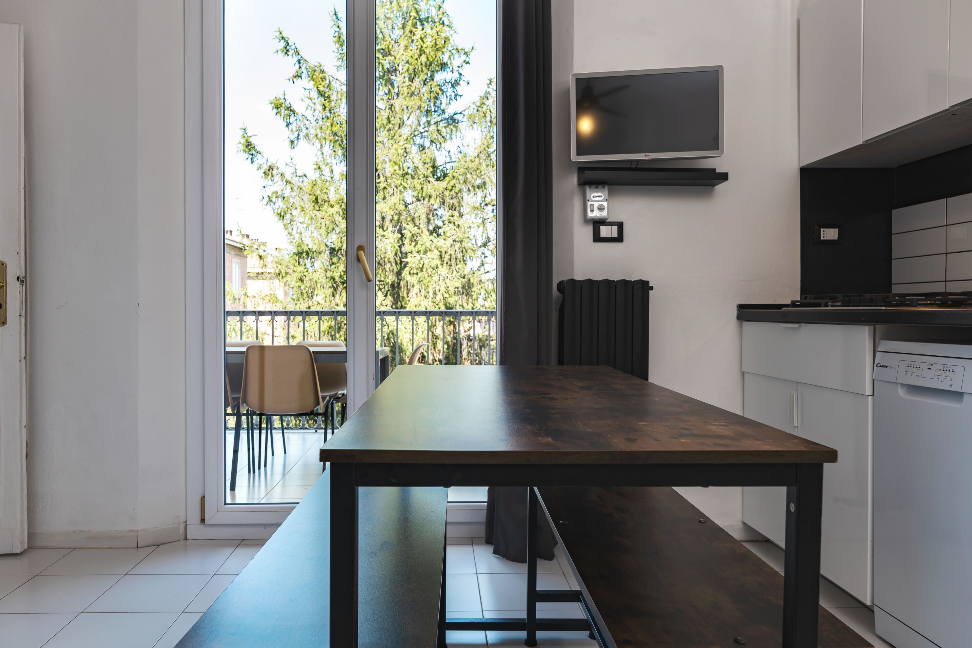 Apartment, City View | Living area