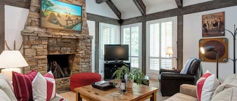 TV, fireplace, offices