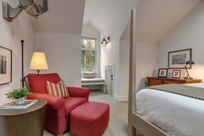 3 chambres, fer et planche à repasser, accès au Wi-Fi (inclus)