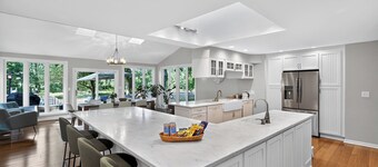Secluded Luxe 5BR Estate Pool, Wineries, Near ND