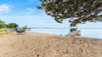 Sun loungers, beach towels