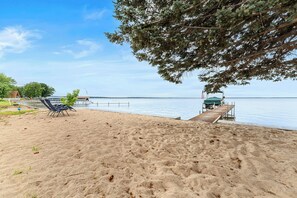 Sun-loungers, beach towels