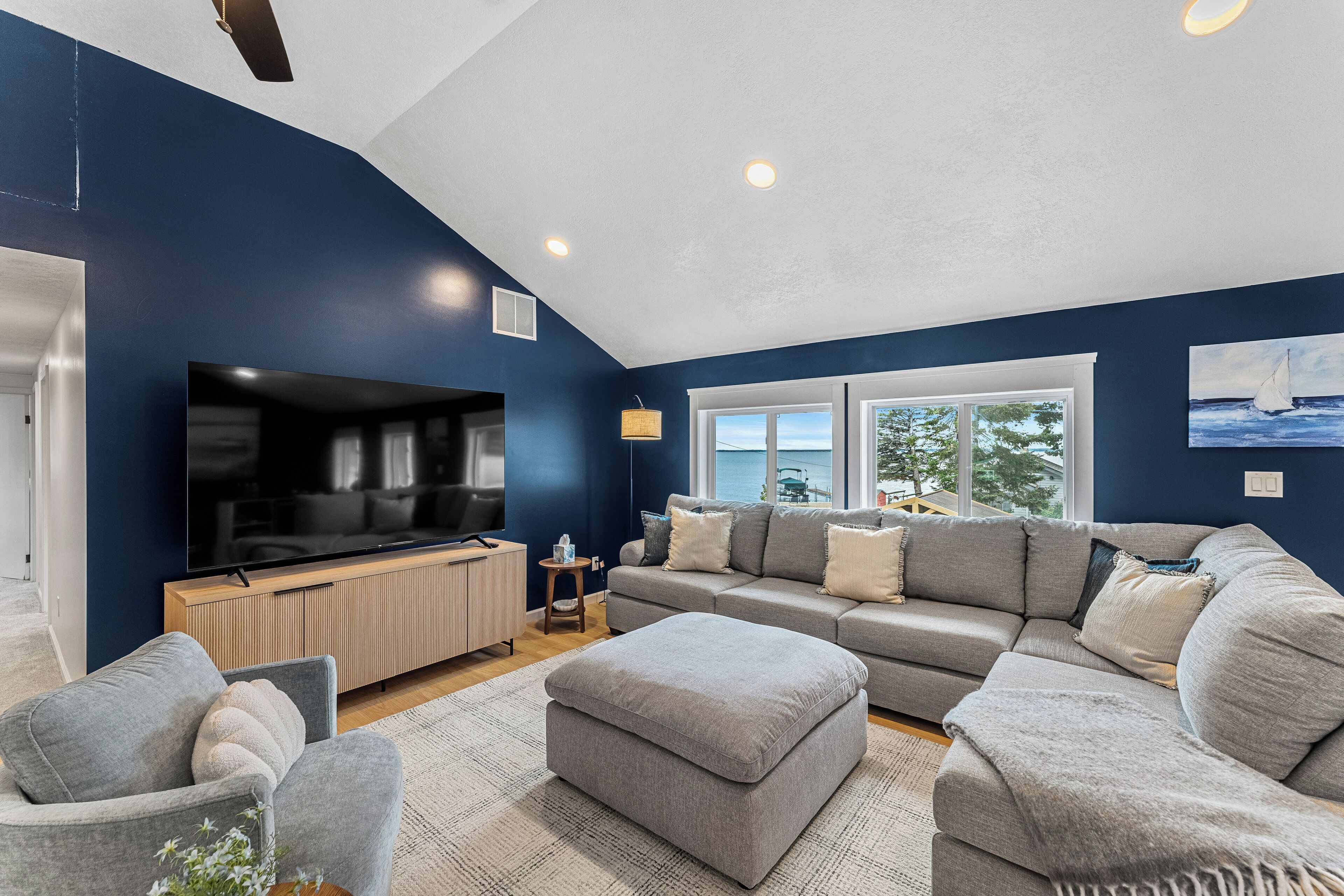 Smart TV, table football, ping pong, books