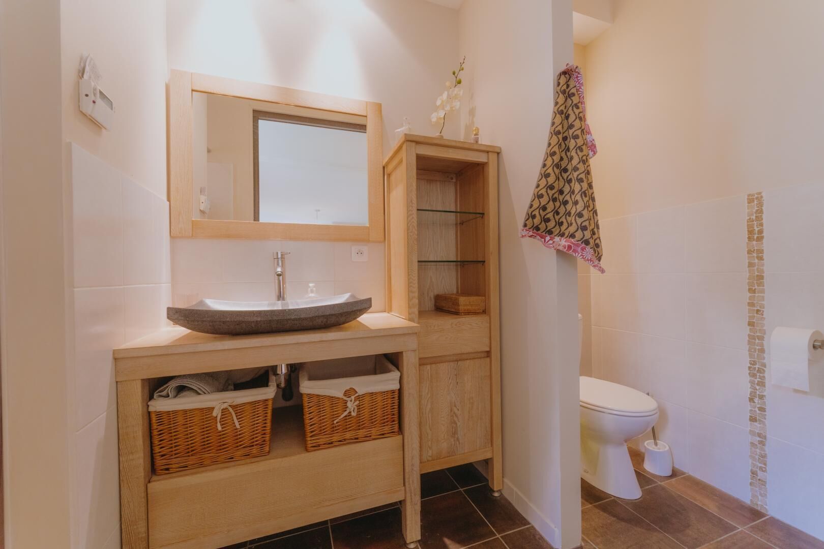 Douche, serviettes fournies