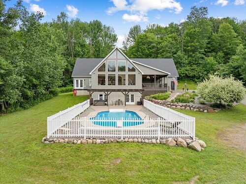 Spacious Country Retreat with Game Room & Hot Tub