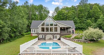 Spacious Country Retreat with Game Room & Hot Tub