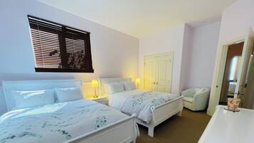 2 bedrooms, iron/ironing board, free WiFi