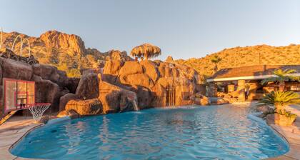 Small Events, 4 Homes, Resort Living, Htd Pool, Pet Friendly, Views, Tonto Nat Forest Trails