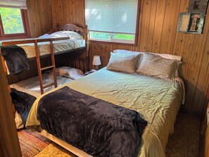 2 bedrooms, Internet, bed sheets