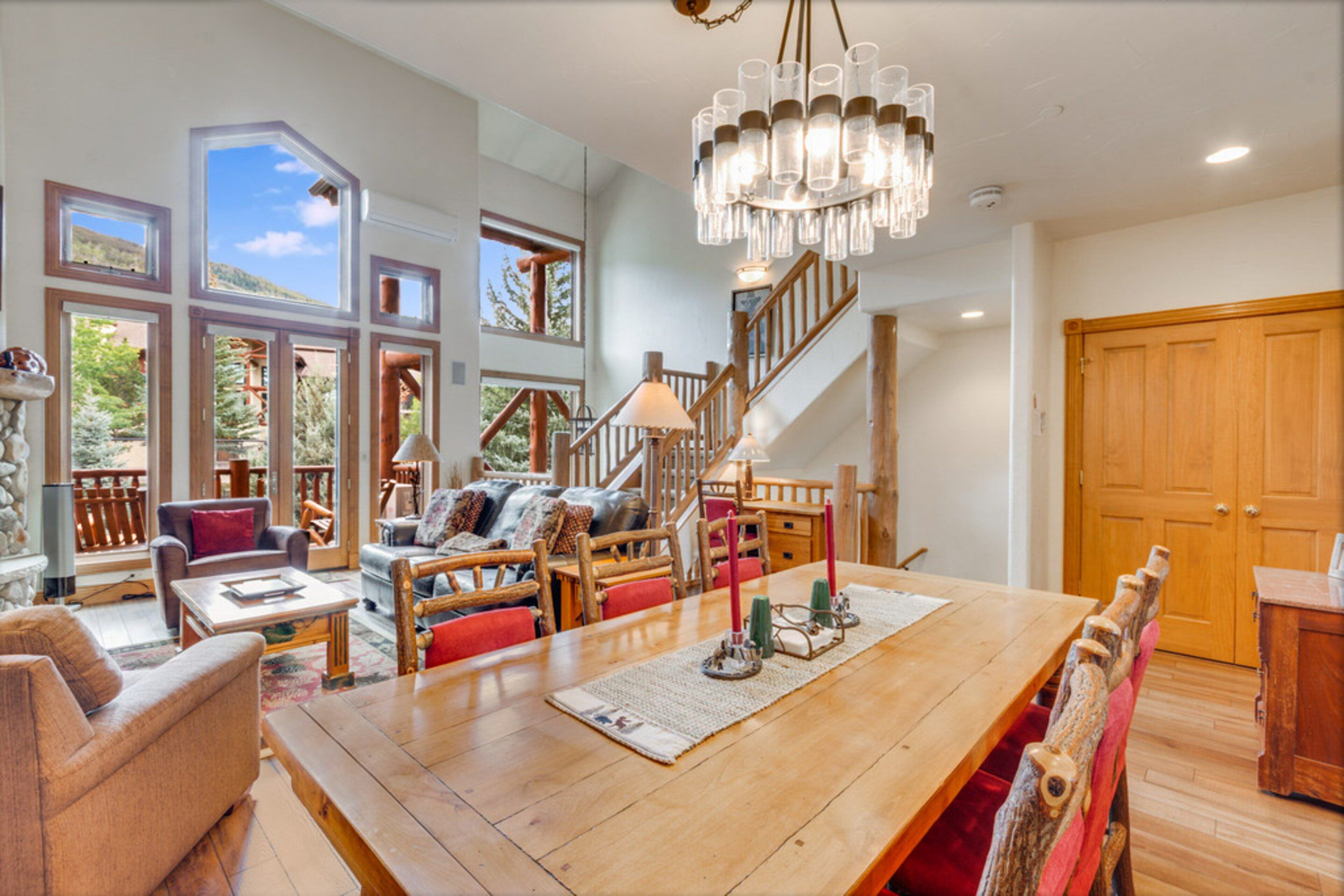 المنشأة من الداخل