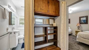 2 dormitorios, tabla de planchar con plancha, wifi