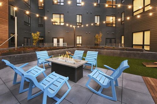 Hot Tub, King Bed, Coffee Bar, Balcony