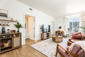 テレビ、プリンター