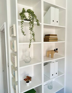 Interior - Marylebone Haven: Chic 1BD Flat Near Regent’s (Greater London)