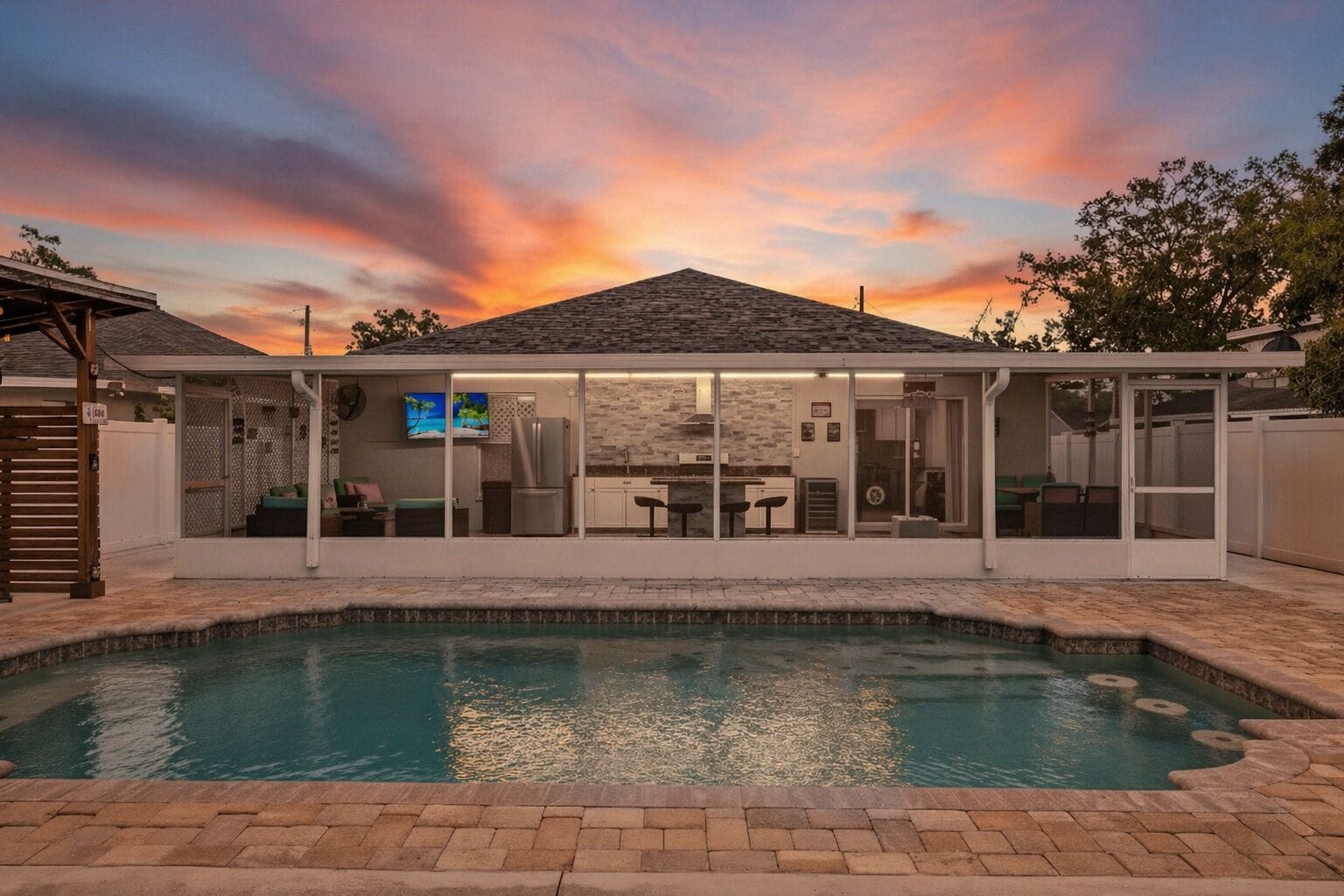 Outdoor pool, a heated pool