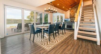 Luxury Deep Creek Retreat w/ Dock & Swim Spa