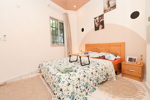 Room - WissaHomeArtDeco (Rivieria 3 bonoumin)