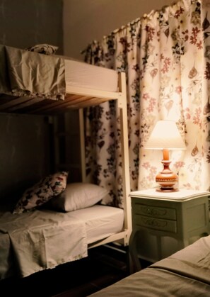 Standard Shared Dormitory, Hill View - CPHHOSTAL (Villa Restrepo)