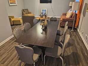 Dining - Macon Duplex Getaway | 3BR, WiFi, BBQ and Parking (Macon)