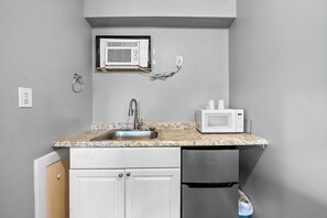 Microwave, coffee/tea maker