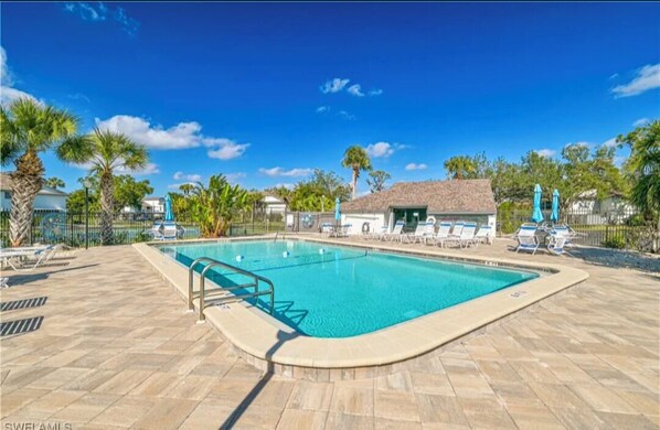 Pool - Quiet, Turn-Key, Newly Furnished, Beautiful! CLOSE to EVERYTHING! (Fort Myers)