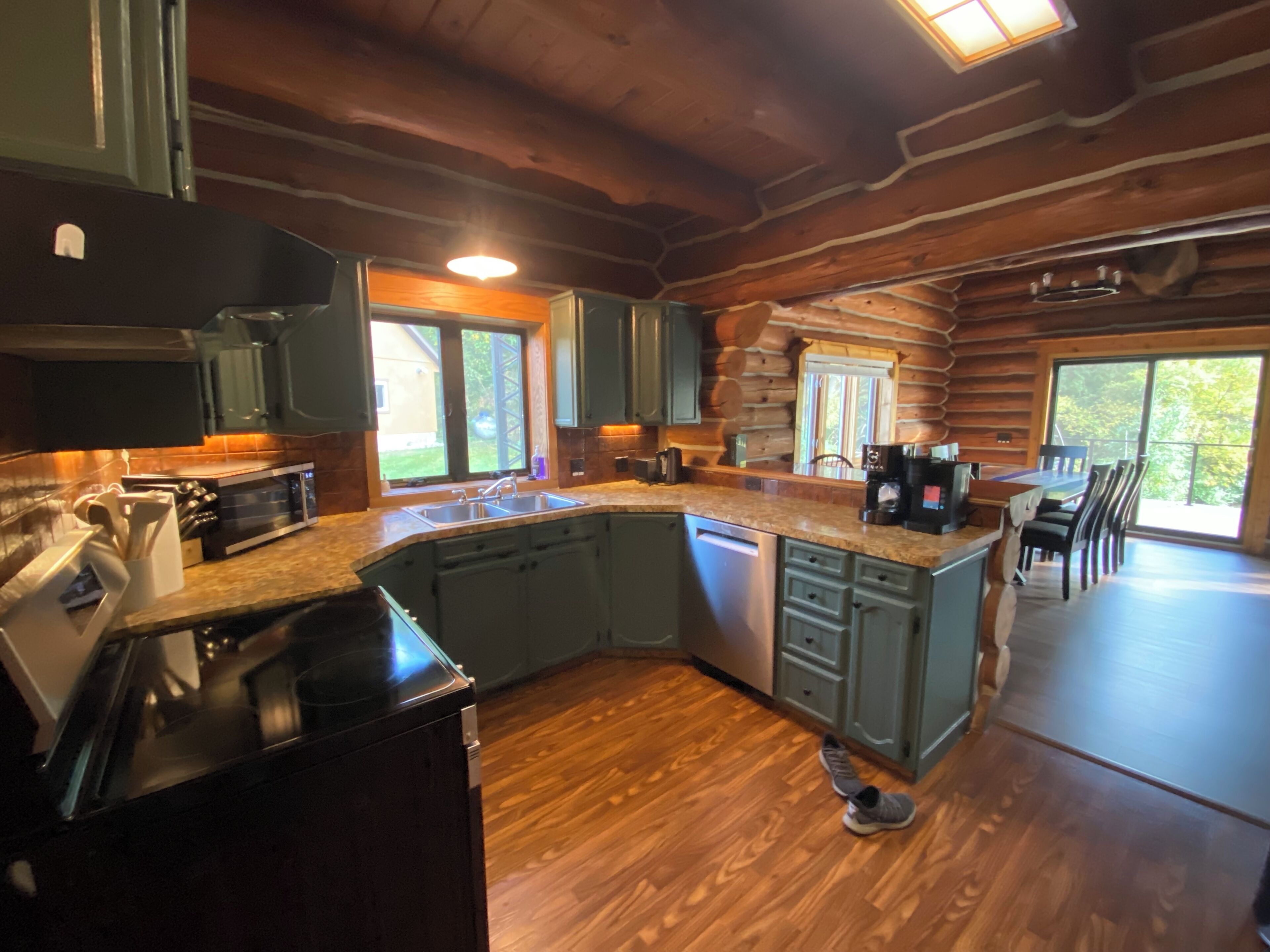 Microwave, oven, stovetop, dishwasher