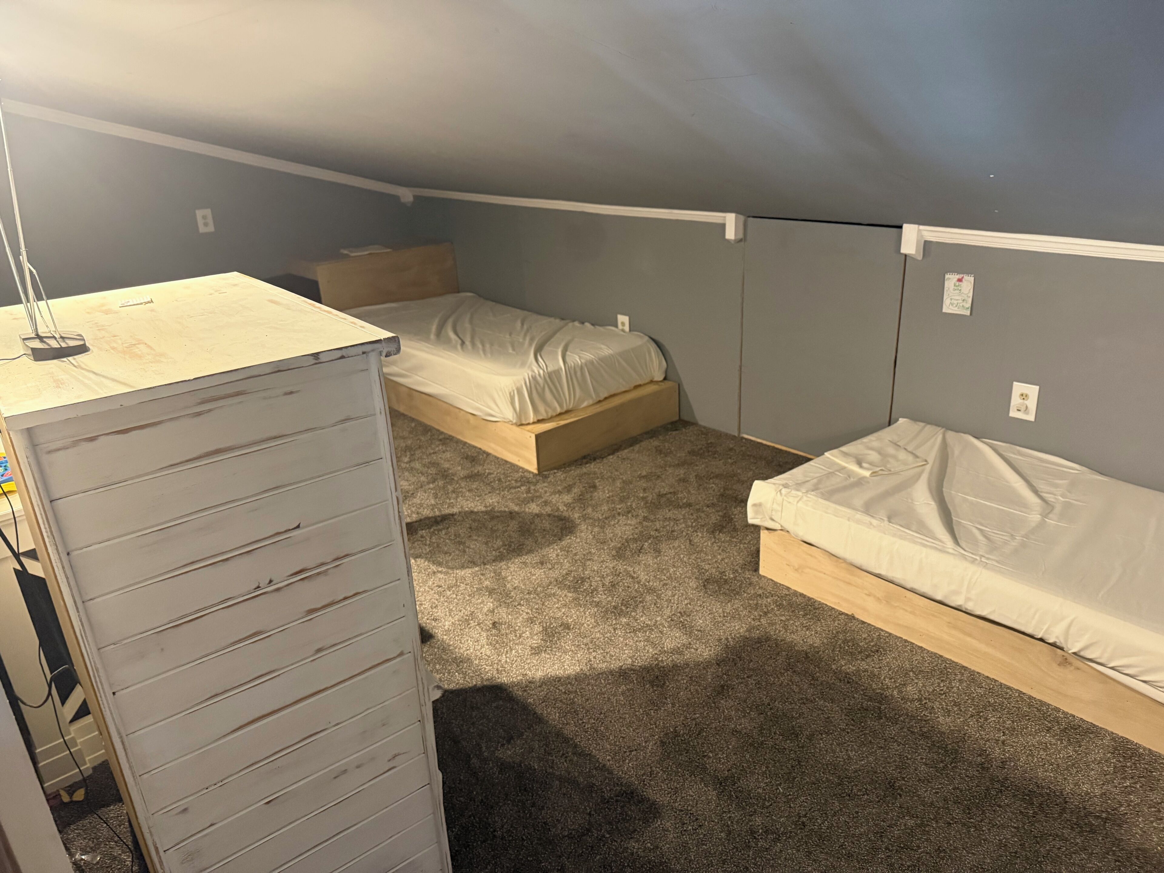 2 室のベッドルーム、WiFi、ベッドシーツ